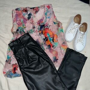 Wide strap, flowly tank top